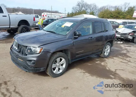 2017 Jeep Compass Sport 4X4 z USA, uszkodzony, nr VIN 1C4NJDBB3HD143294
